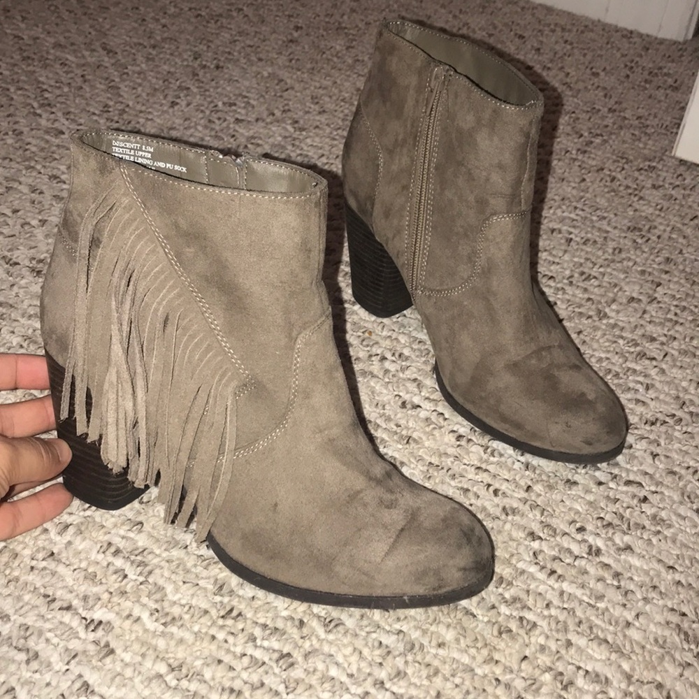 Fall fringe booties!! Grey women’s size 8.5